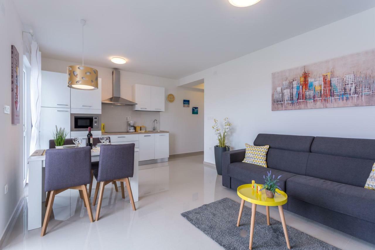 Apartment Elegance Krk Town Eksteriør billede